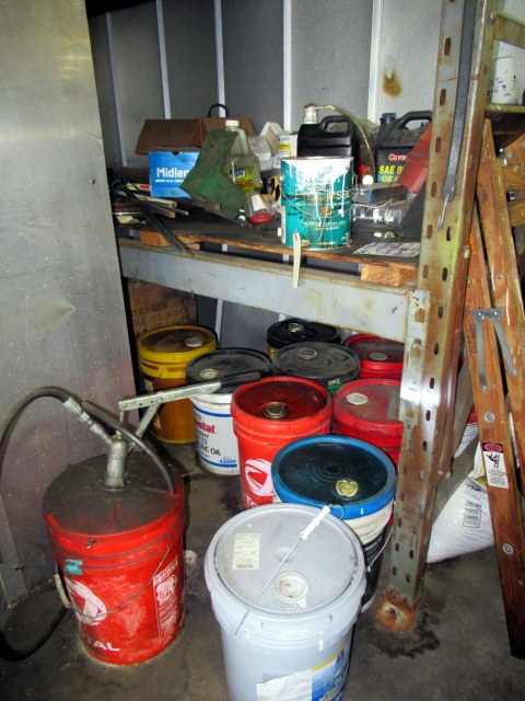 lot 864 image: All Contents On Shelf And Underneath