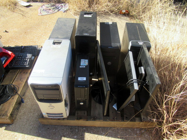 lot 876 image: Office Equipment Towers Monitors Printers