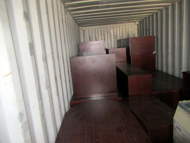 lot 884 image: Lot Of Office Furniture