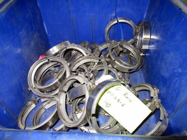 lot 903 image: Lot Of Clamps
