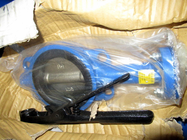 lot 920 image: 2 Butterfly Valves