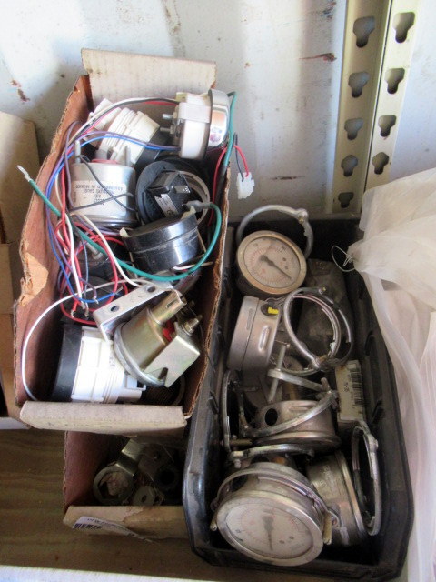 lot 971 image: Assorted Gauges
