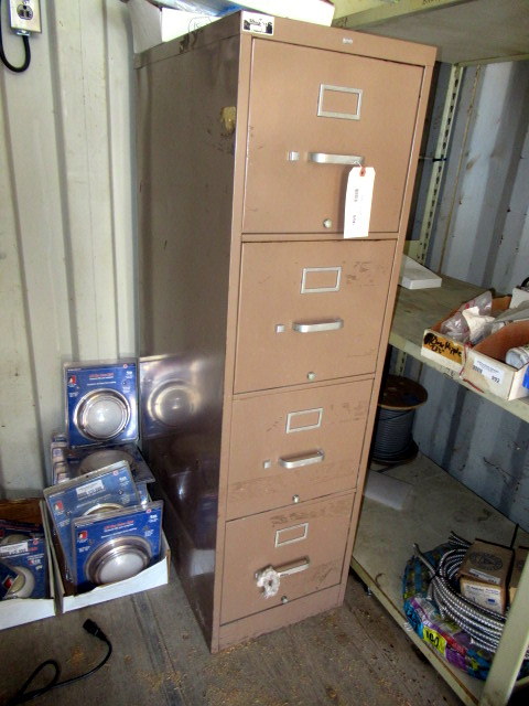 lot 996 image: Filing Cabinet