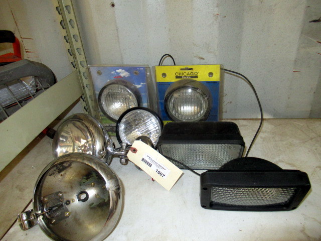 lot 1007 image: Assorted Lights