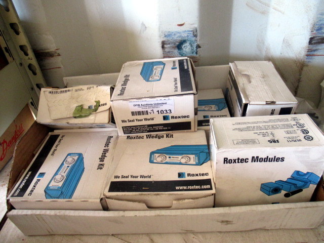 lot 1033 image: Roxtec Wedge Kits