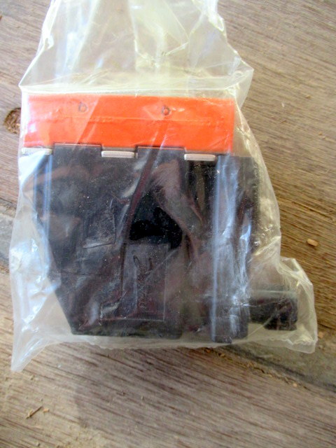 lot 1042 image: Sauer Danfoss Passive Fault Monitoring Solenoid Valves PVEH 32 157B4093
