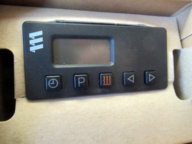lot 1054 image: Digital Gauge