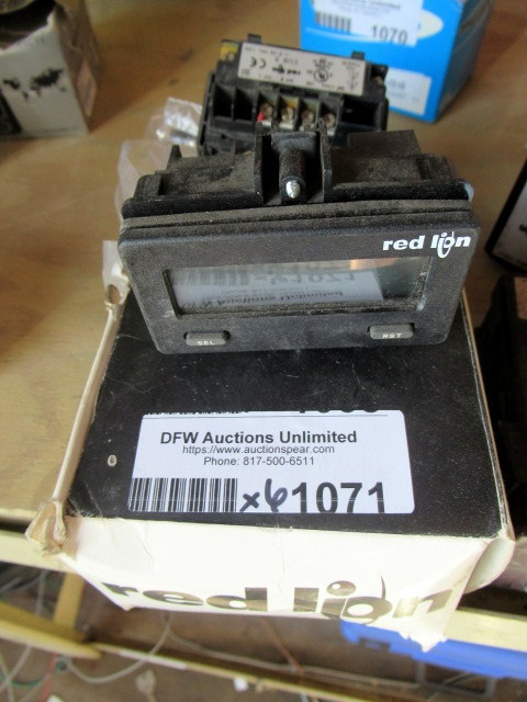 lot 1071 image: Red Lion CUB5R000 Dual Counter 8-Digit Reflective Displays