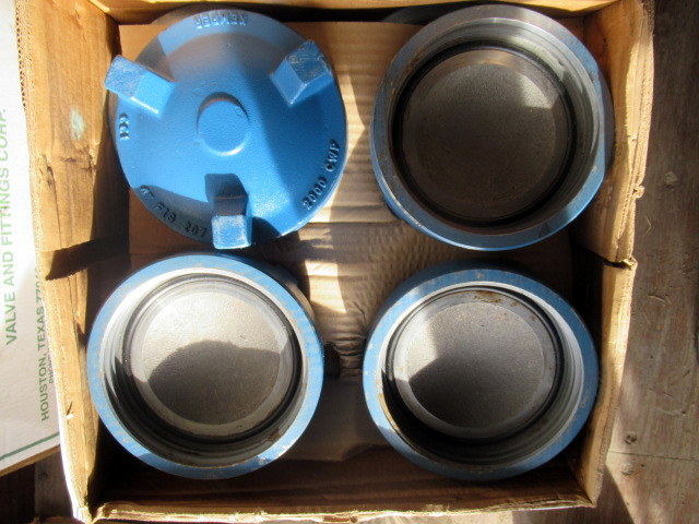 lot 1093 image: Kemper Valve 4 207 Caps