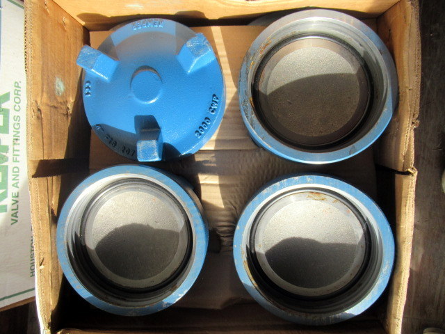 lot 1096 image: Kemper Valve 4 207 Caps