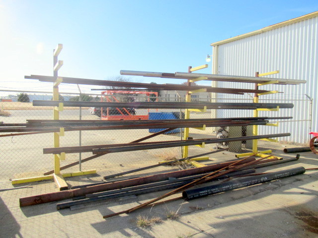 lot 1132 image: Assorted Steel Pipe