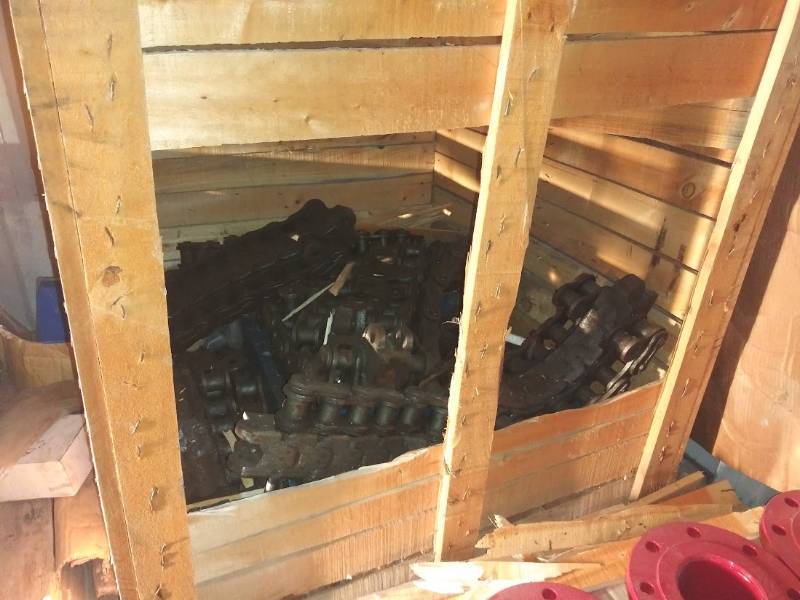 lot 1140 image: Coiled Tubing Injector Gripper Block & Chain