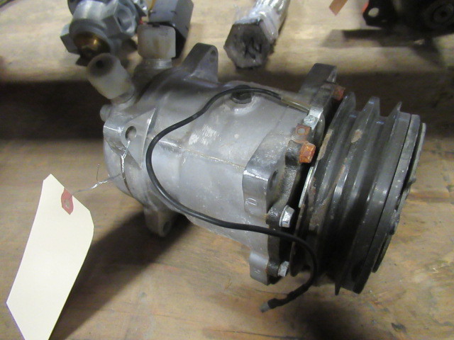 lot 627 image: Air Conditioning Compressor