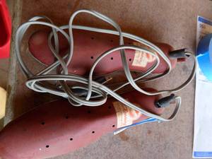 lot 135 image: Vintage ronning  electric footwear dryer