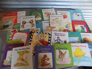 lot 145 image: Kids books see pics for titles