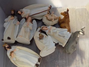 lot 97 image: Nativity pieces
