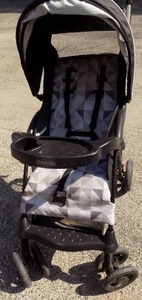 lot 107 image: Cole craft stroller
