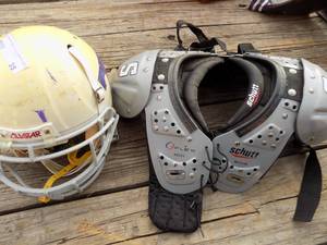 lot 35 image: Football Schult shoulder pads