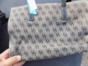 lot 41 image: Douney and Bourke purse