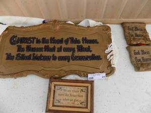 lot 24 image: Vintage religious plaques