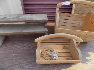 lot 88 image: Wood baskets