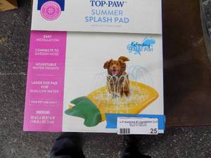 lot 25 image: Top Paw splash pad NIP