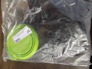 lot 26 image: Rambler fanny pack leash and bowl NIP