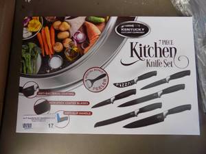 lot 17 image: Kentucky Cutlery 7 piece knife set