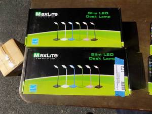 lot 172 image: Maxlite slim desk lamp x 2