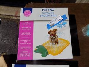 lot 164 image: Top Paw splash pad NIP