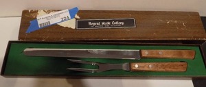 lot 224 image: Regent cutlery carving set
