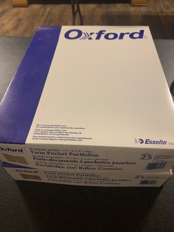 lot 88 image: 3 Boxes Oxford Twin Pocket Portfolios  50 Total  New Old Stock