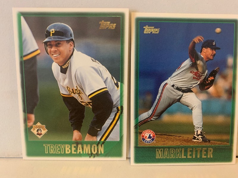 lot 197 image: 1997 TOPPS BASEBALL CARD LOT  MARK LEITER & TREY BEAMON  2 CARDS