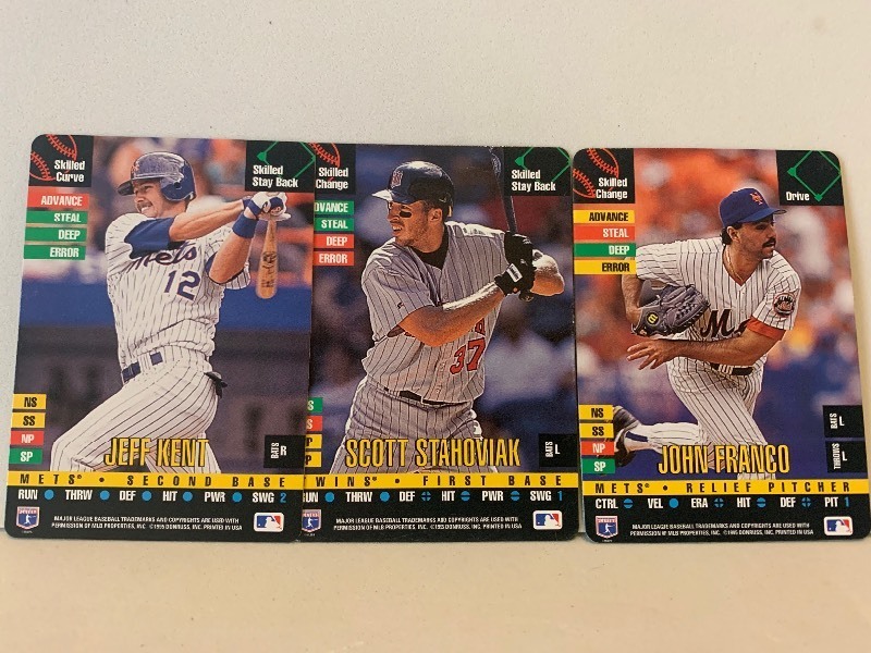 lot 186 image: 1995 DONRUSS BASEBALL CARD LOT  JEFF KENT, SCOTT STAHOVIAK & JOHN FRANCO  METS  TWINS  3 CARDS