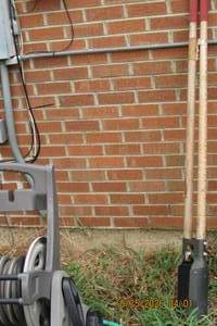 lot 174 image: POST HOLE DIGGER