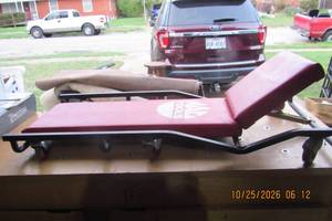 lot 18 image: MAC TOOL CREEPER