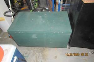lot 22 image: SHOP BOX