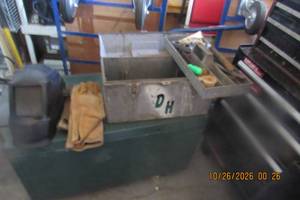 lot 34 image: WELDERS SUPPLIES