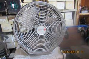 lot 194 image: UTILITECH FAN