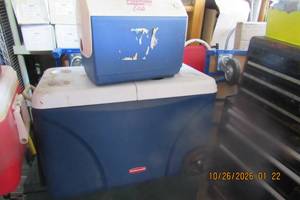 lot 271 image: RUBBERMADEIGLOO PLAYMATE COOLERS