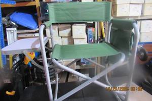 lot 274 image: DELUX CAMPINGCHAIR