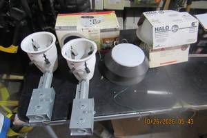 lot 103 image: UTILITECH RECESSED LIGHTING