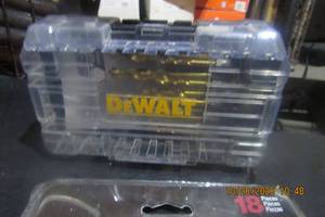 lot 106 image: SMALL TOOL SETS READ DISCRIPTION