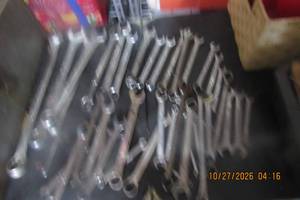 lot 62 image: CRAFTSMAN BOX WRENCHES