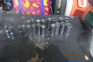 lot 64 image: 38 DRIVE DEEP WELL SOCKETS