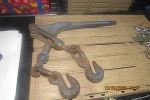 lot 69 image: HEAVY DUTY CHAIN LOADER