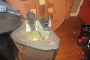 lot 249 image: JORDANS SIZE 11