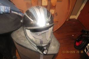 lot 265 image: DOT NF FEARHELMET BLK AND GRAY