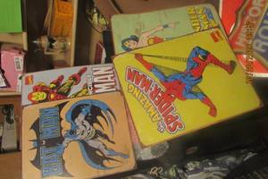 lot 261 image: RETRO TIN SIGNS