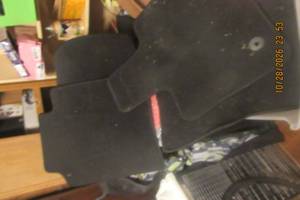lot 263 image: FORD F150 4 DOOR 2021 FLOOR MATS
